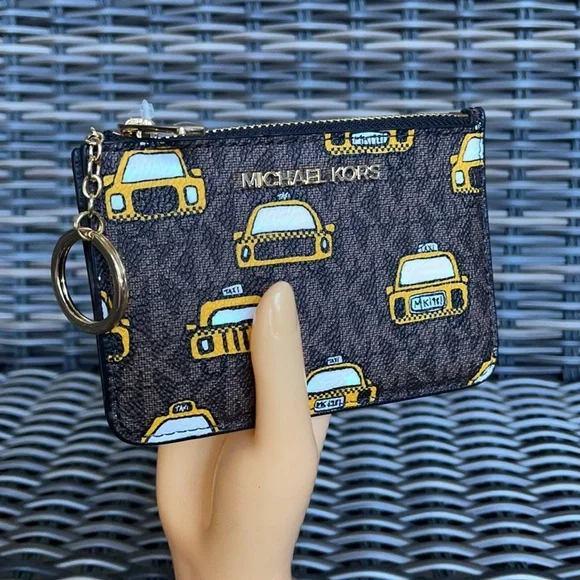 NEW YORK CITY Jet Set Travel Sm TZ Coinpouch - Picture 14 of 16